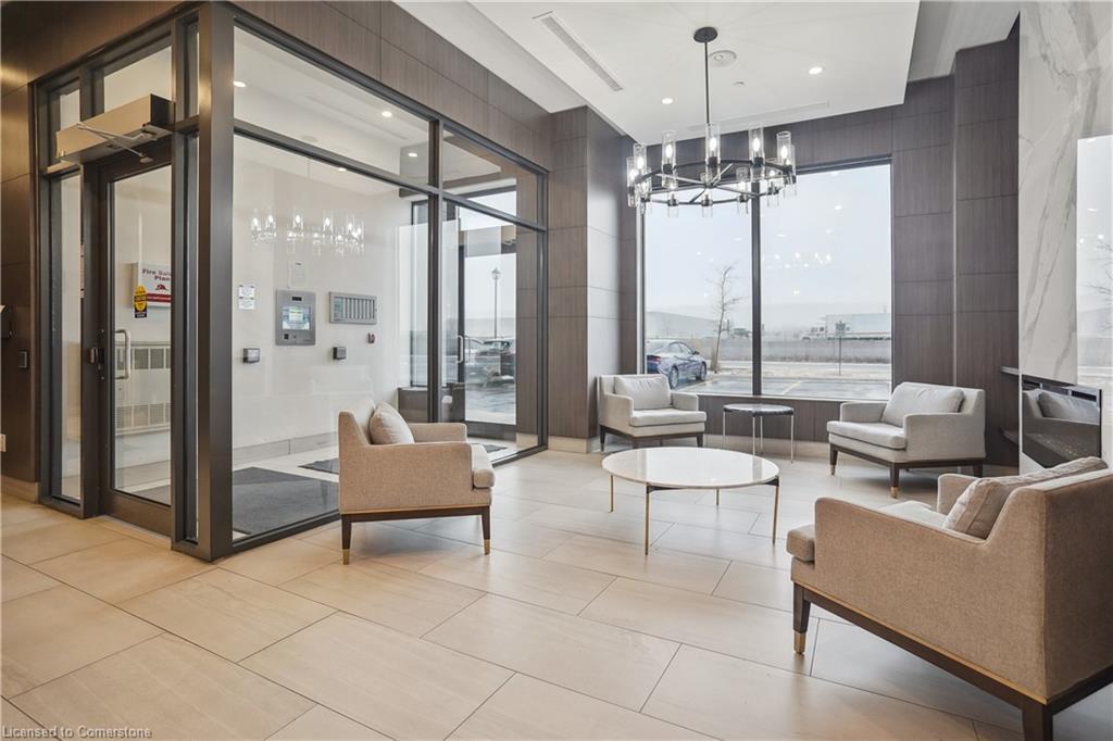 309-550 North Service Road Property Photo 25