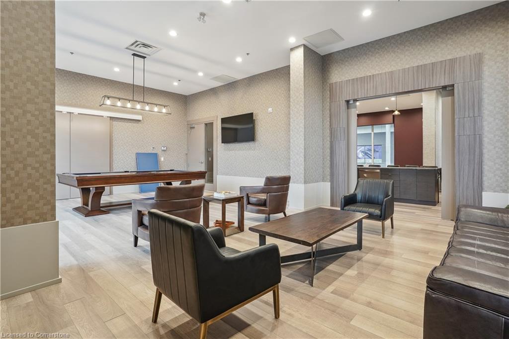 309-550 North Service Road Property Photo 29