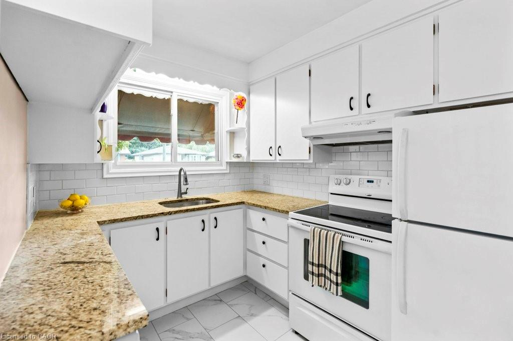 25 Greeningdon Drive Property Photo 6