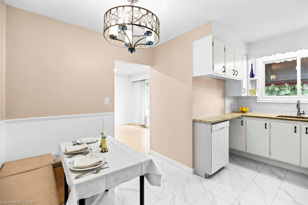 25 Greeningdon Drive Property Photo 7