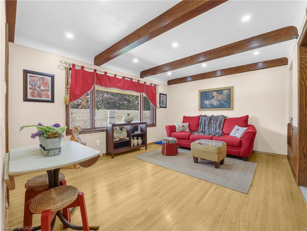 43 Rowanwood Avenue Property Photo 7