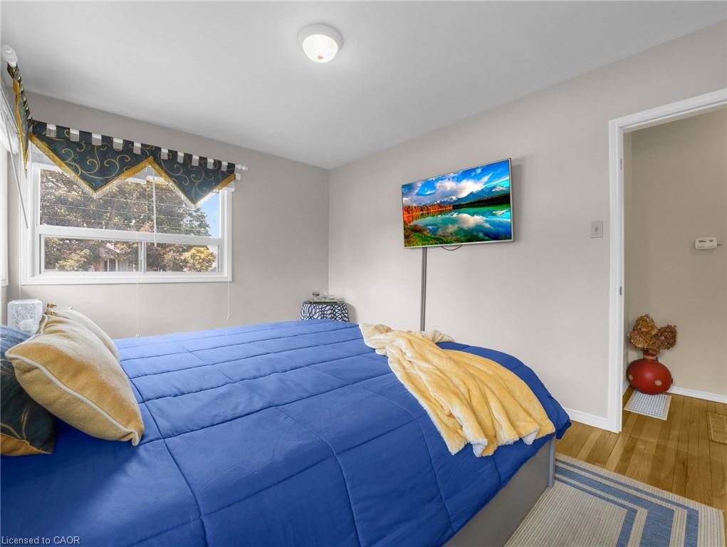 43 Rowanwood Avenue Property Photo 17