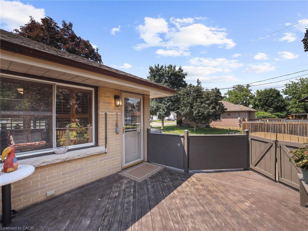 43 Rowanwood Avenue Property Photo 33