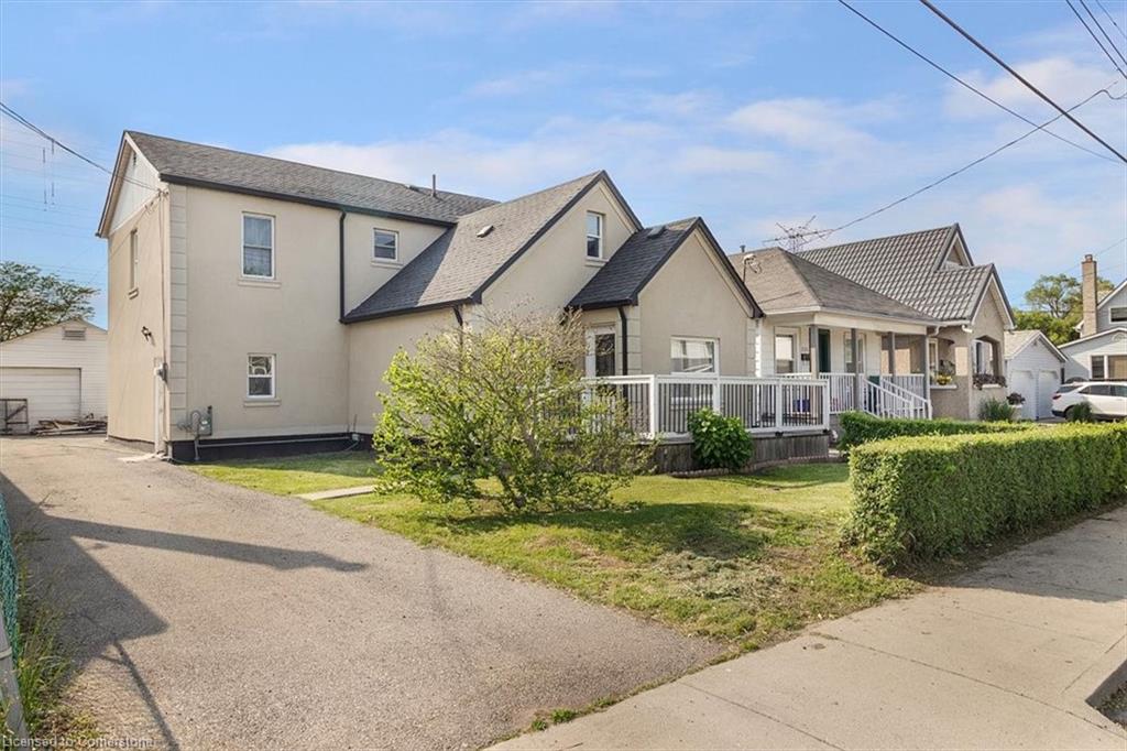 233 Normanhurst Avenue