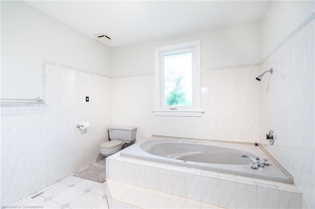 864 Caistorville Road Property Photo 24