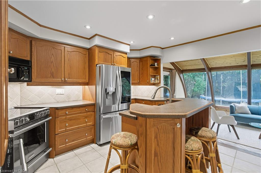 2425 Headon Forest Drive Property Photo 15