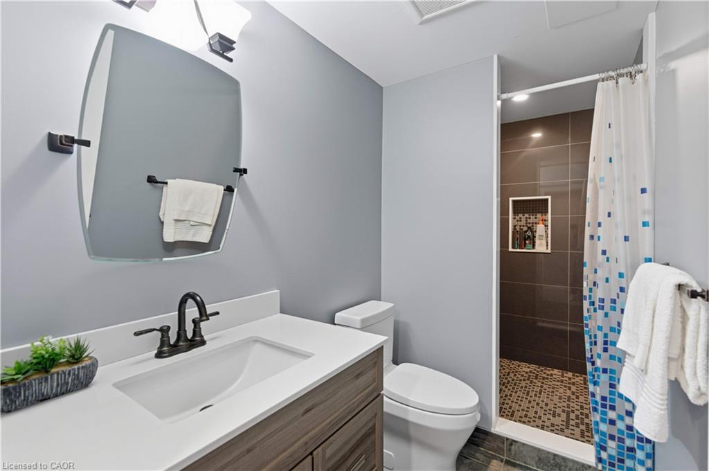 2425 Headon Forest Drive Property Photo 25