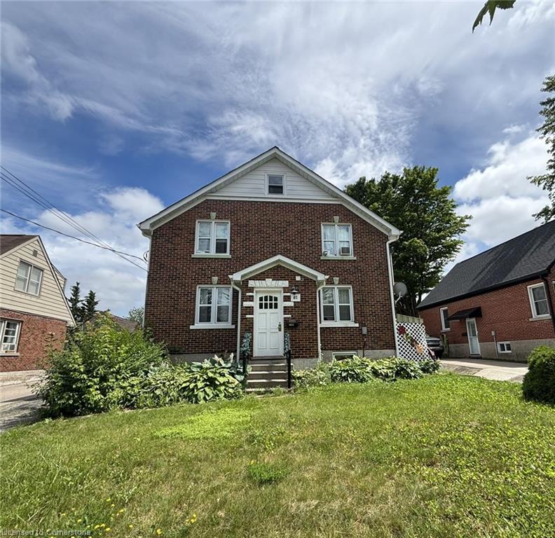 3-87 Sheldon Avenue N Property Photo 1