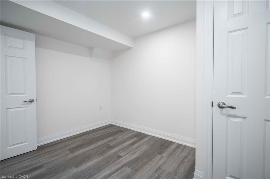 356 East 17th Street Property Photo 12