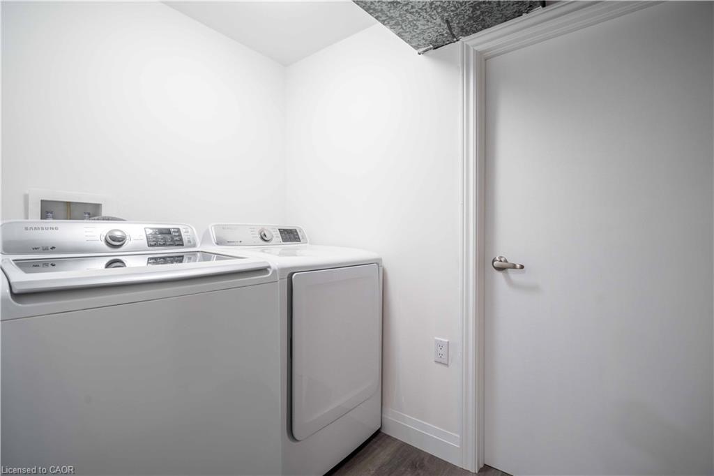 356 East 17th Street Property Photo 14