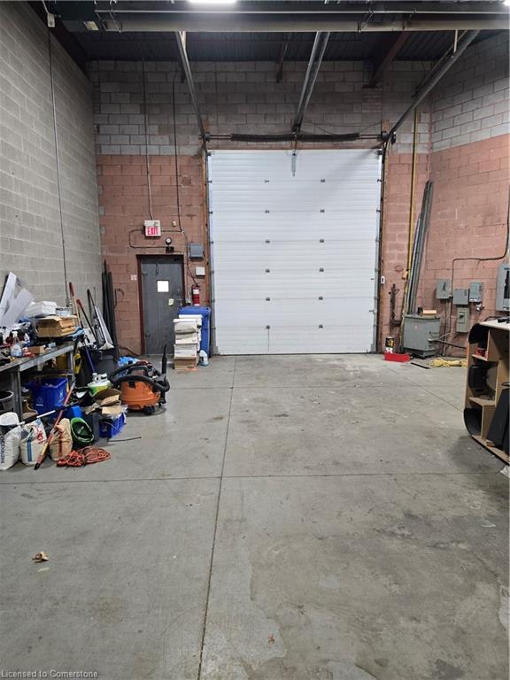 29-5100 South Service Road Property Photo 7