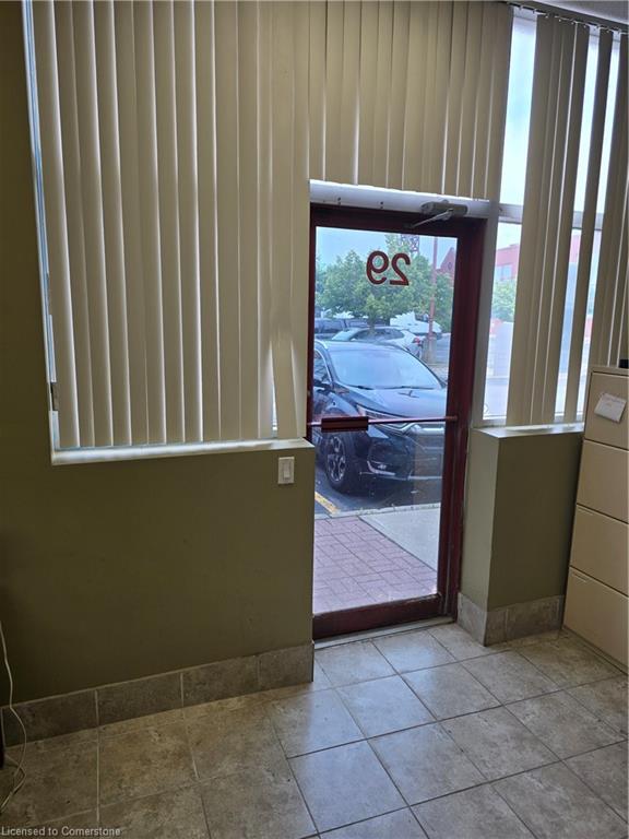 29-5100 South Service Road Property Photo 13