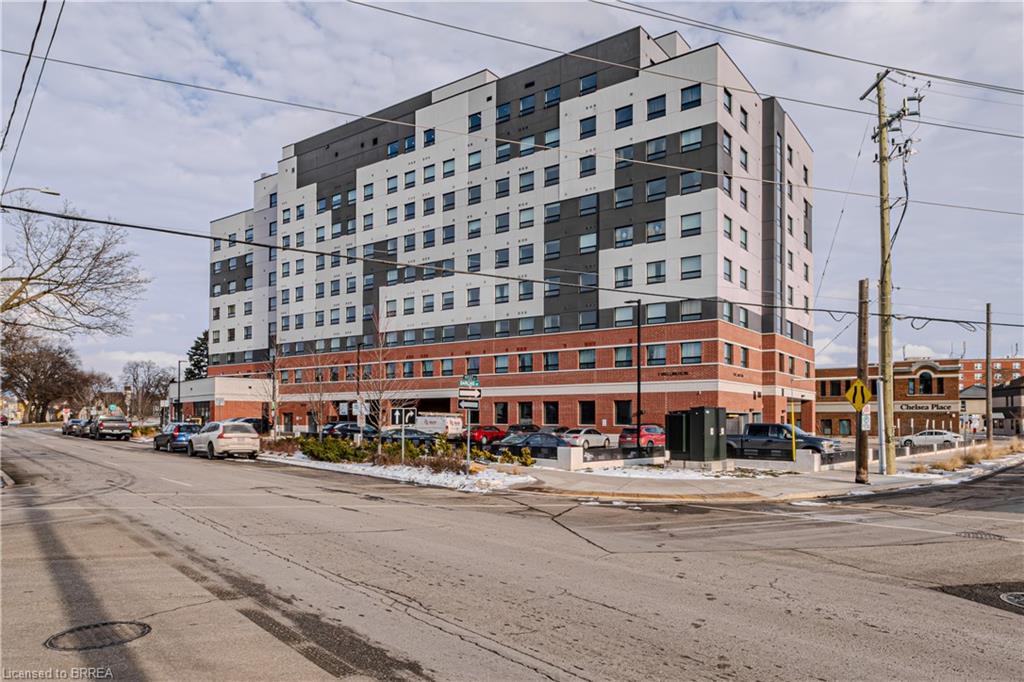 819-1 Wellington Street
