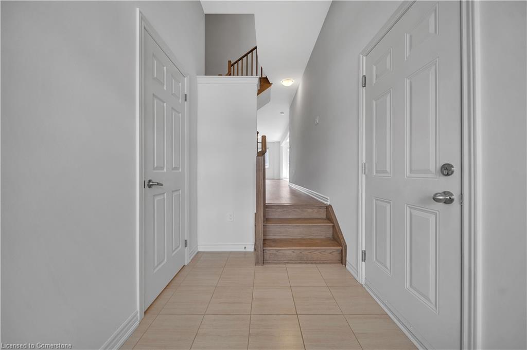 244 Elliot Avenue W Property Photo 7