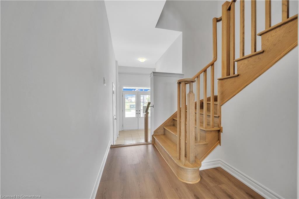 244 Elliot Avenue W Property Photo 9