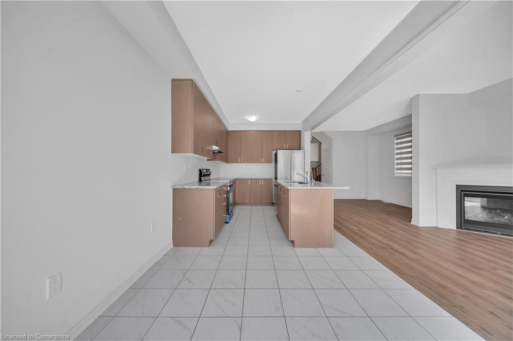 244 Elliot Avenue W Property Photo 20