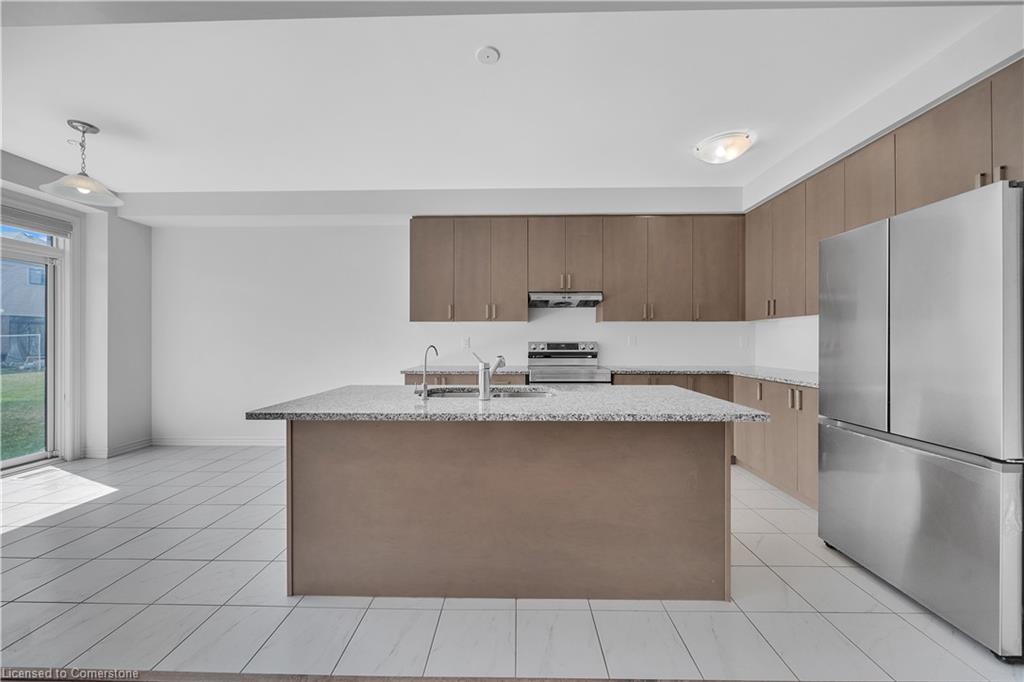 244 Elliot Avenue W Property Photo 23