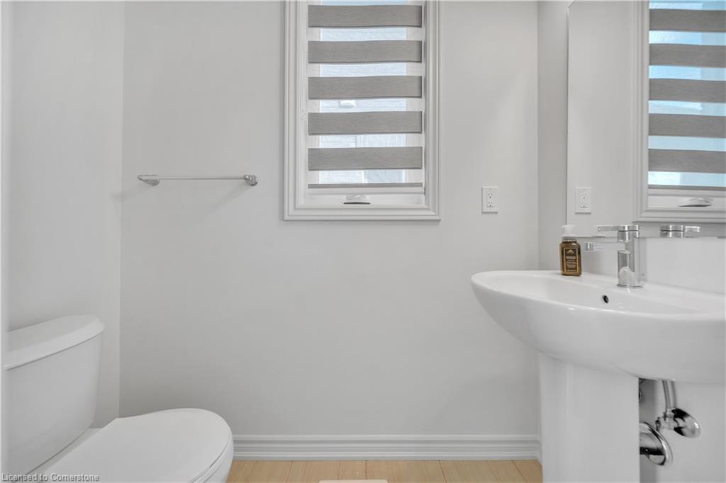 244 Elliot Avenue W Property Photo 25