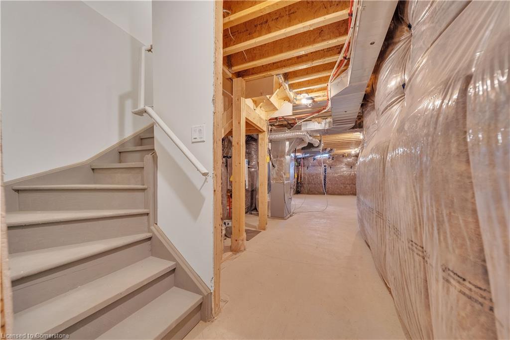 244 Elliot Avenue W Property Photo 41