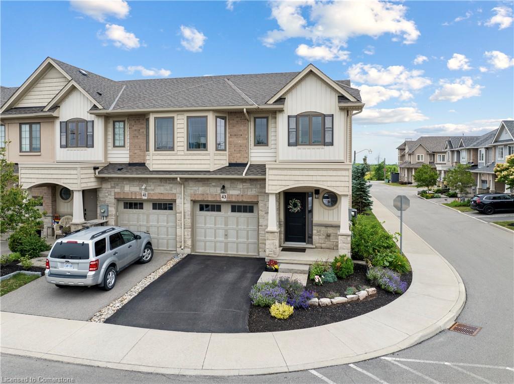 43 Dunrobin Lane Property Photo 1