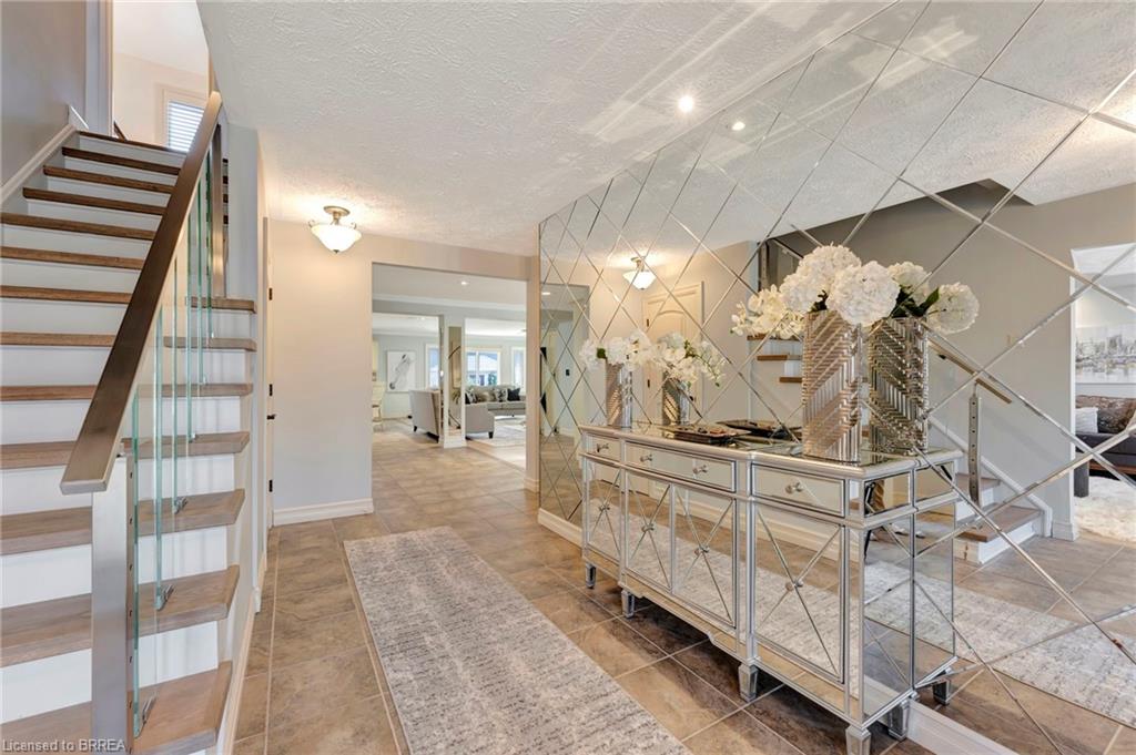 1 Bowen Lane Property Photo 10