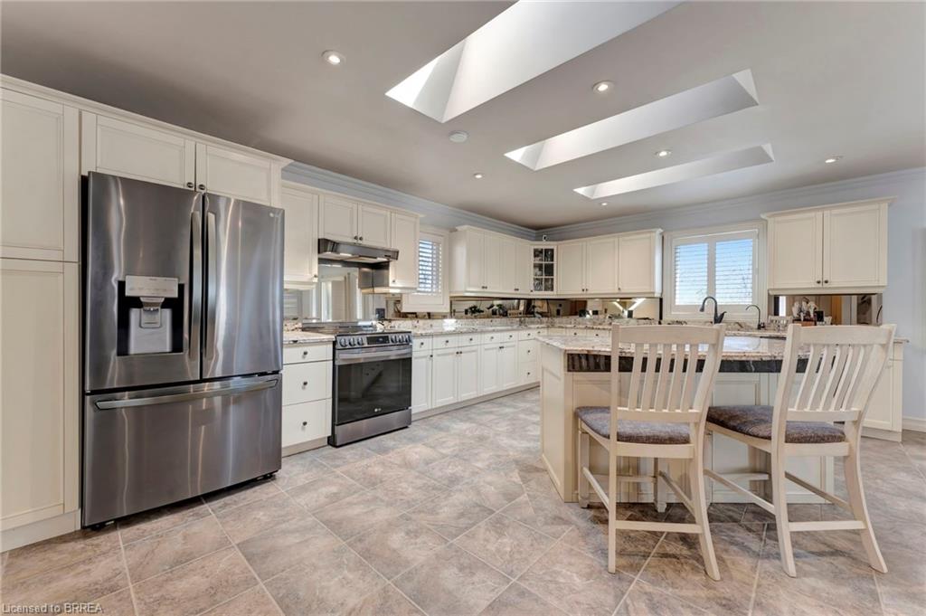 1 Bowen Lane Property Photo 11