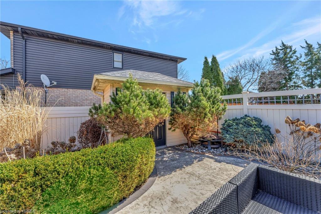1 Bowen Lane Property Photo 44