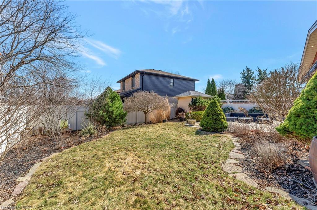 1 Bowen Lane Property Photo 45