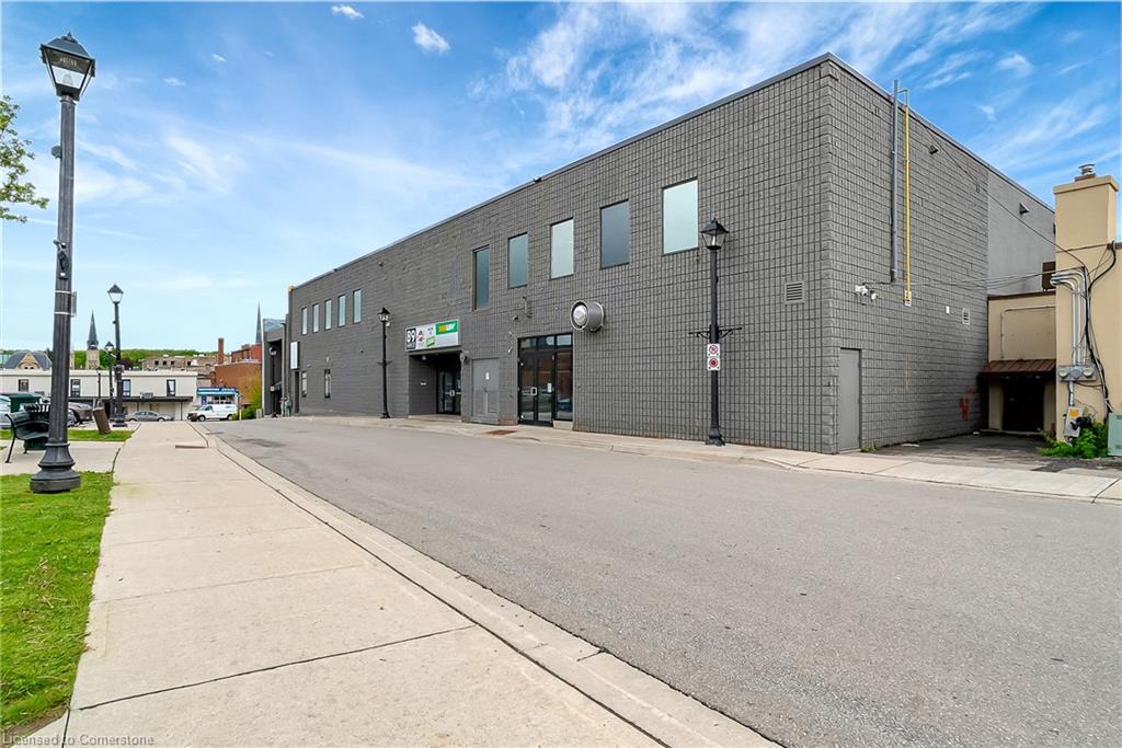 89 Main Street Property Photo 16