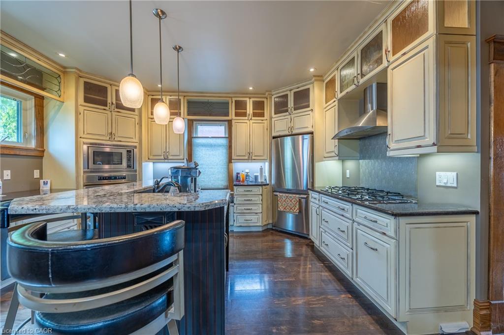 41 Baldwin Street Property Photo 10