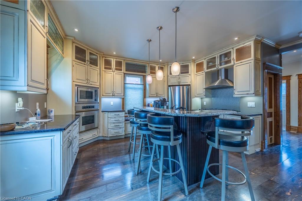 41 Baldwin Street Property Photo 11