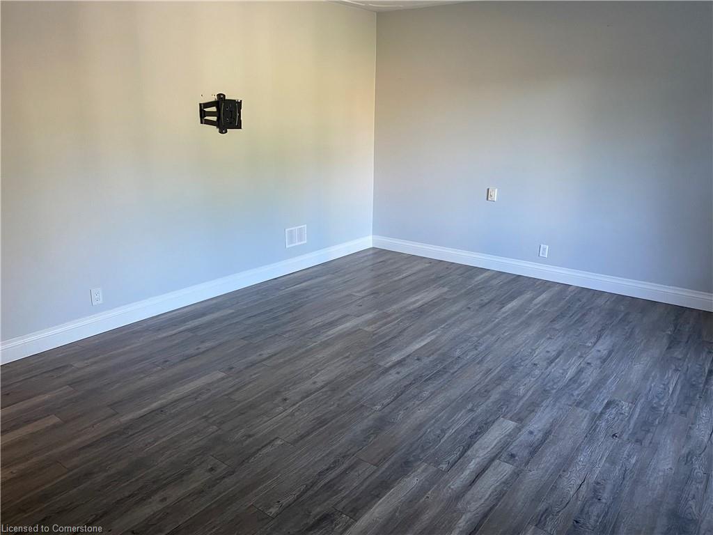 40 Kerman Avenue Property Photo 6