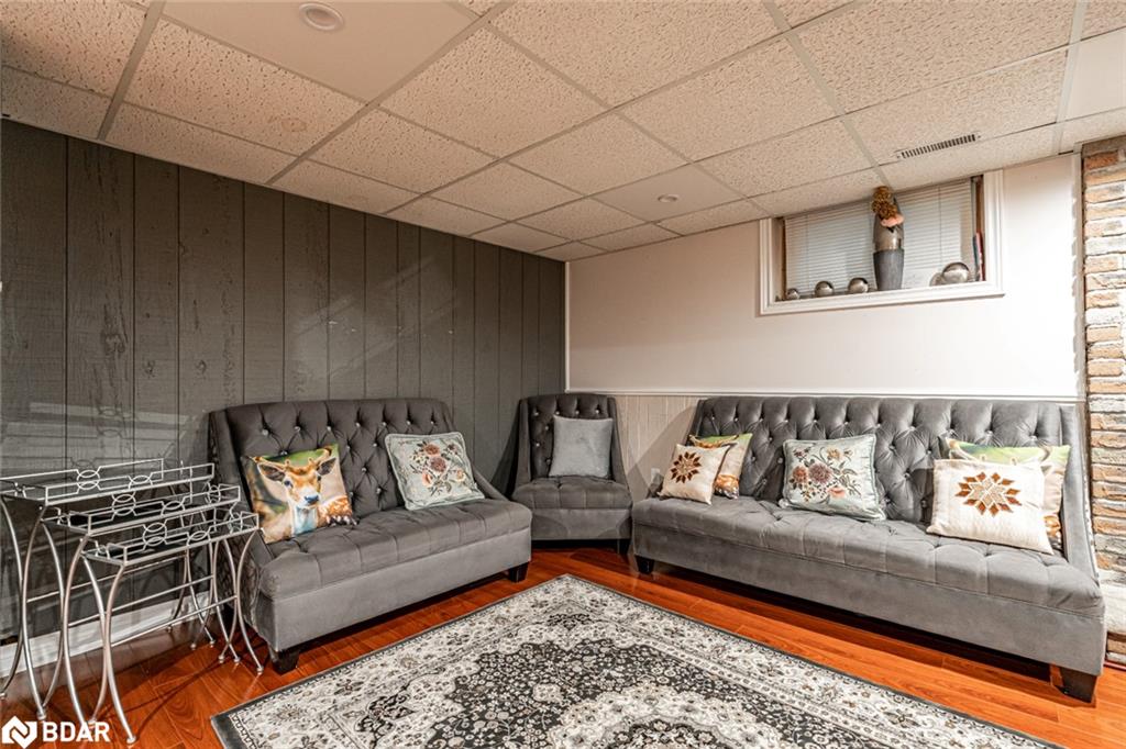 215 Phillips Street Property Photo 12