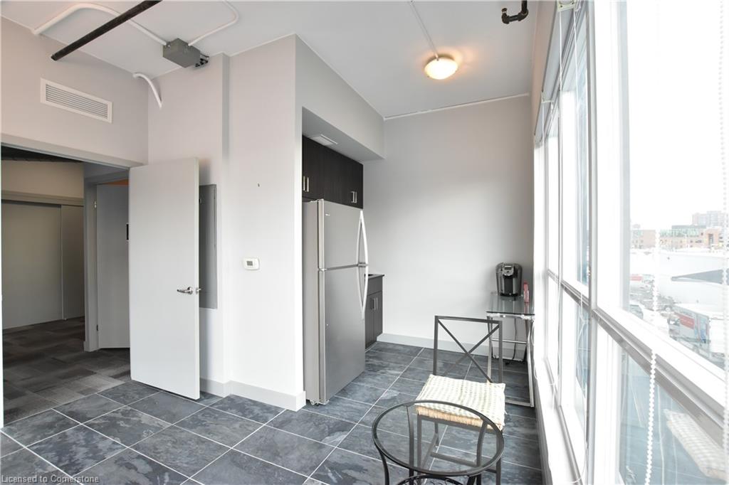 210-1 Victoria Street Property Photo 13