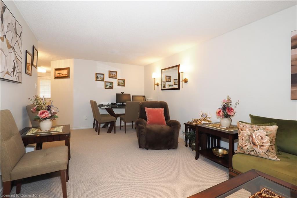 429 Exmoor Street Property Photo 8