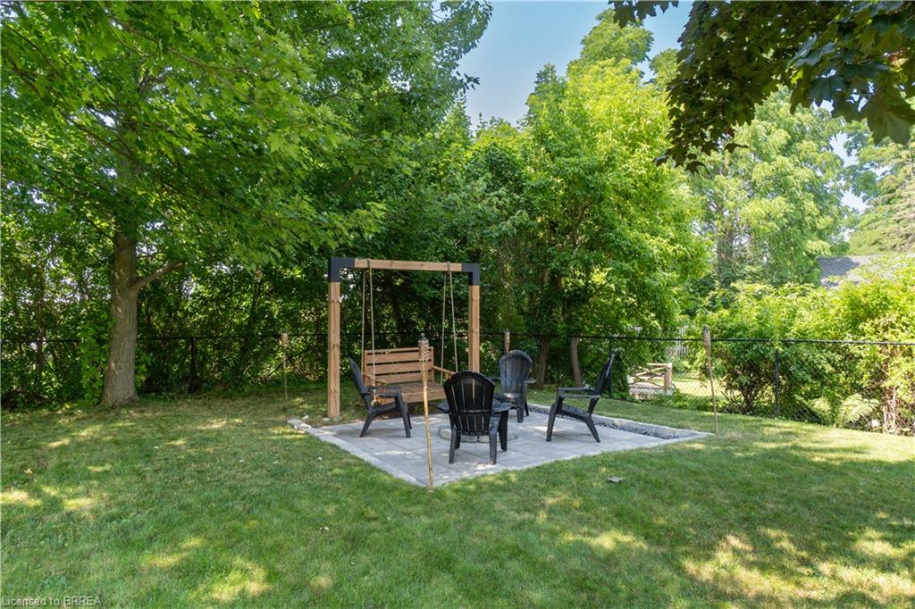 31 Capron Street Property Photo 8
