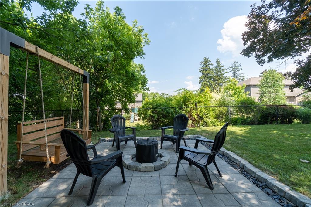 31 Capron Street Property Photo 9