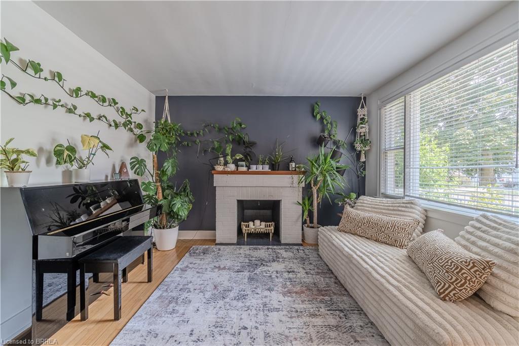 31 Capron Street Property Photo 16