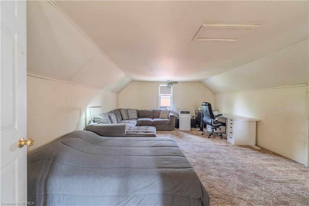 31 Capron Street Property Photo 22
