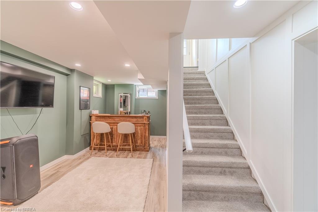 31 Capron Street Property Photo 23