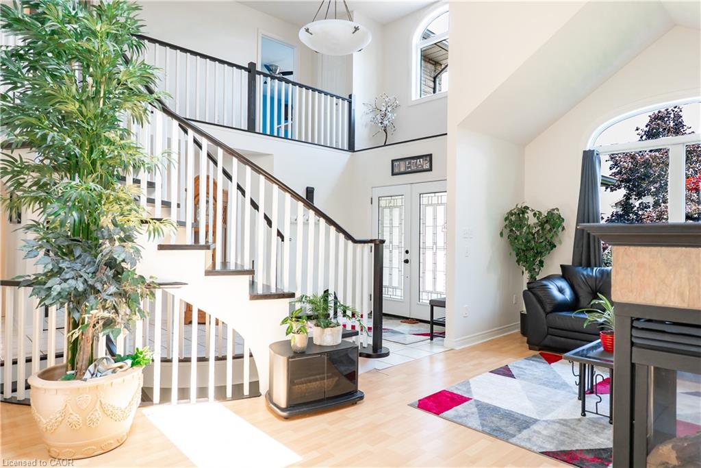 22 Tuscani Drive Property Photo 6