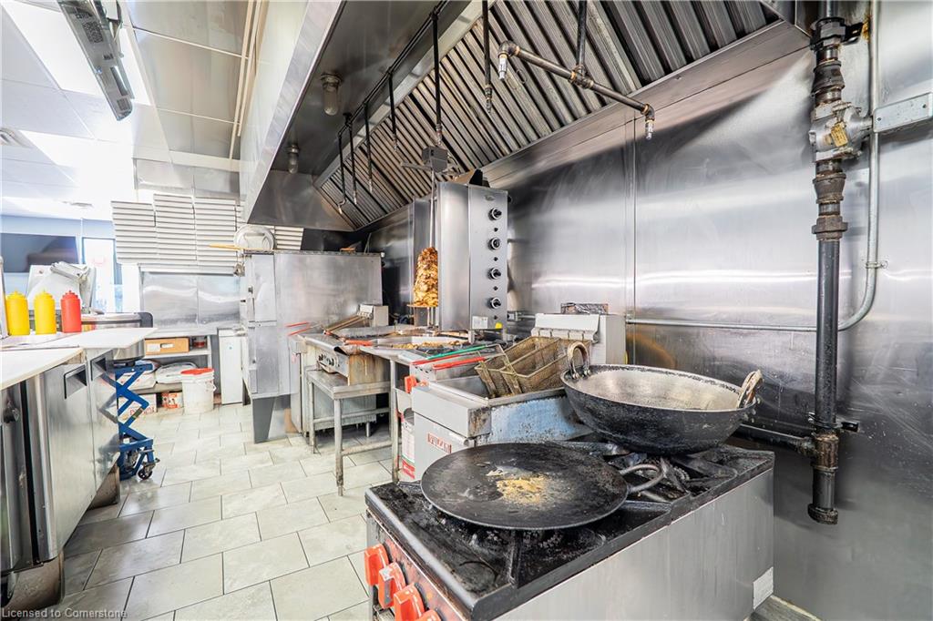 1515 Gordon Street Property Photo 19