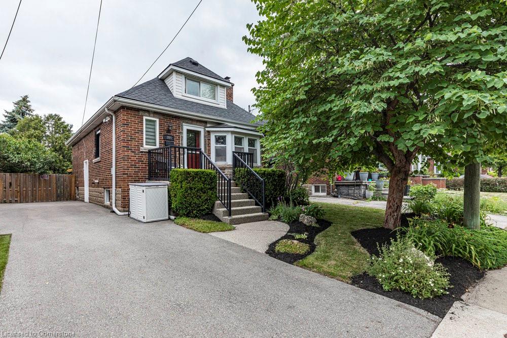 304 Stanley Avenue Property Photo 1