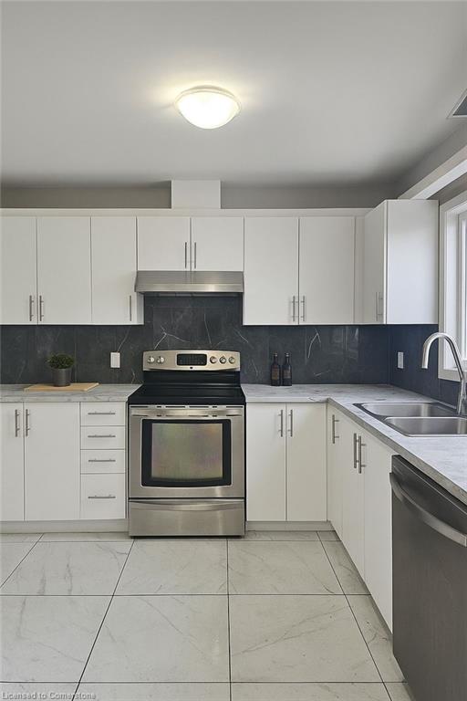 34-190 Fleming Drive Property Photo 3