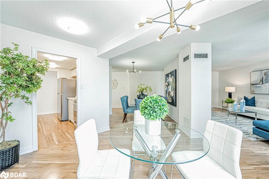 908-3650 Kaneff Crescent Property Photo 1