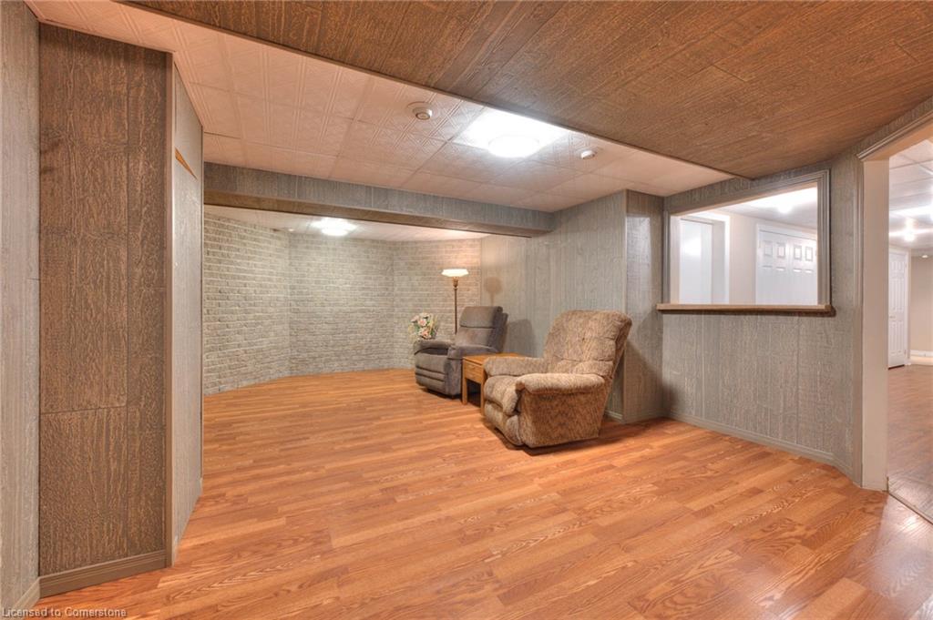 18 Adelaide Street Property Photo 32