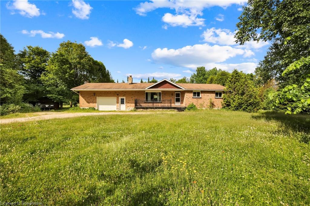 155756 7th Line Property Photo 1