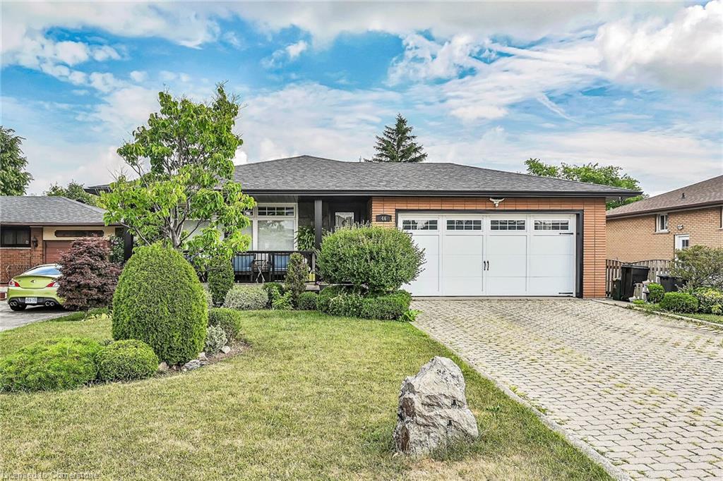 46 Windrush Crescent Property Photo 1