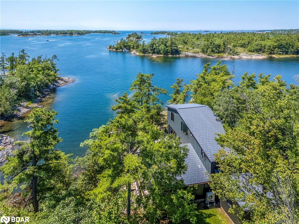 1 Gb466 Island Property Photo 4