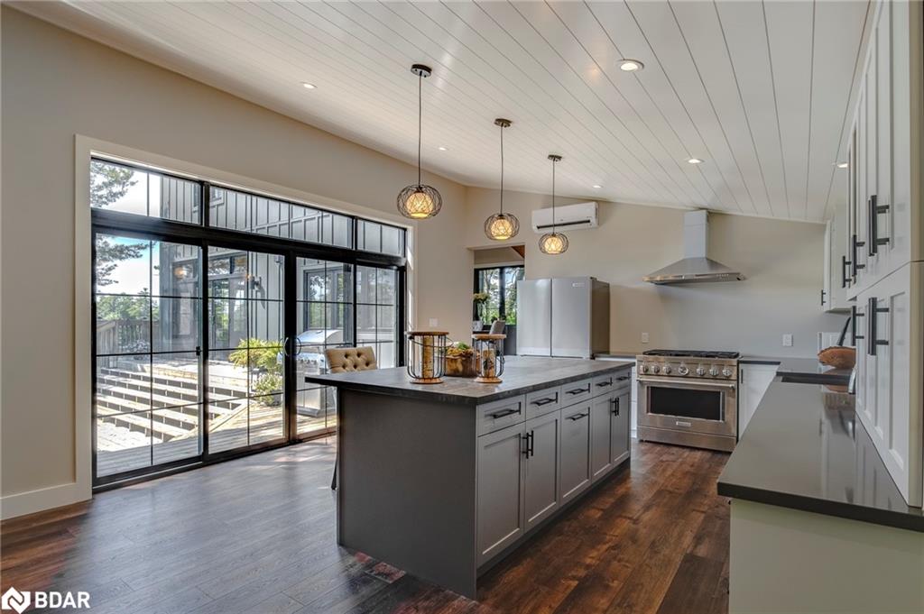 1 Gb466 Island Property Photo 17